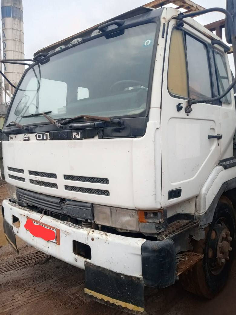 سلام عليكم
الوري سامسونج موديل 97
 مكينه. 8 سندر لاتنقيص ولاتبخير كير مكفولات
تايرات%75 
رقم مبدل جديد ل30       
حصه 300. حملوله 12طن
السعر 150
مكان بصره  رقم***********
السعر 150
