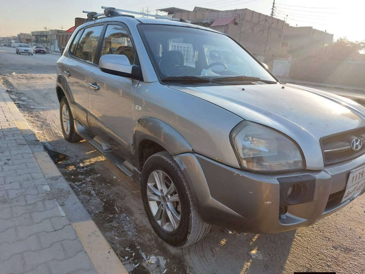 للبيع او مراوس حسب القناعة 

توكسان مديل 9 وارد كوري خط واحد اصل  داخل اسواد محرك 2000 رقم أربيل الألماني  وكاله باسمي تريد تحويل تريد وكاله 
محرك كير تبريد كفاله 
سياره بيها دحجه من جهت السدر موضحه ب صور وبيها قطعه صبغ والباقي كفاله سياره جهازه من كلشي
الاستفسار 
***********
