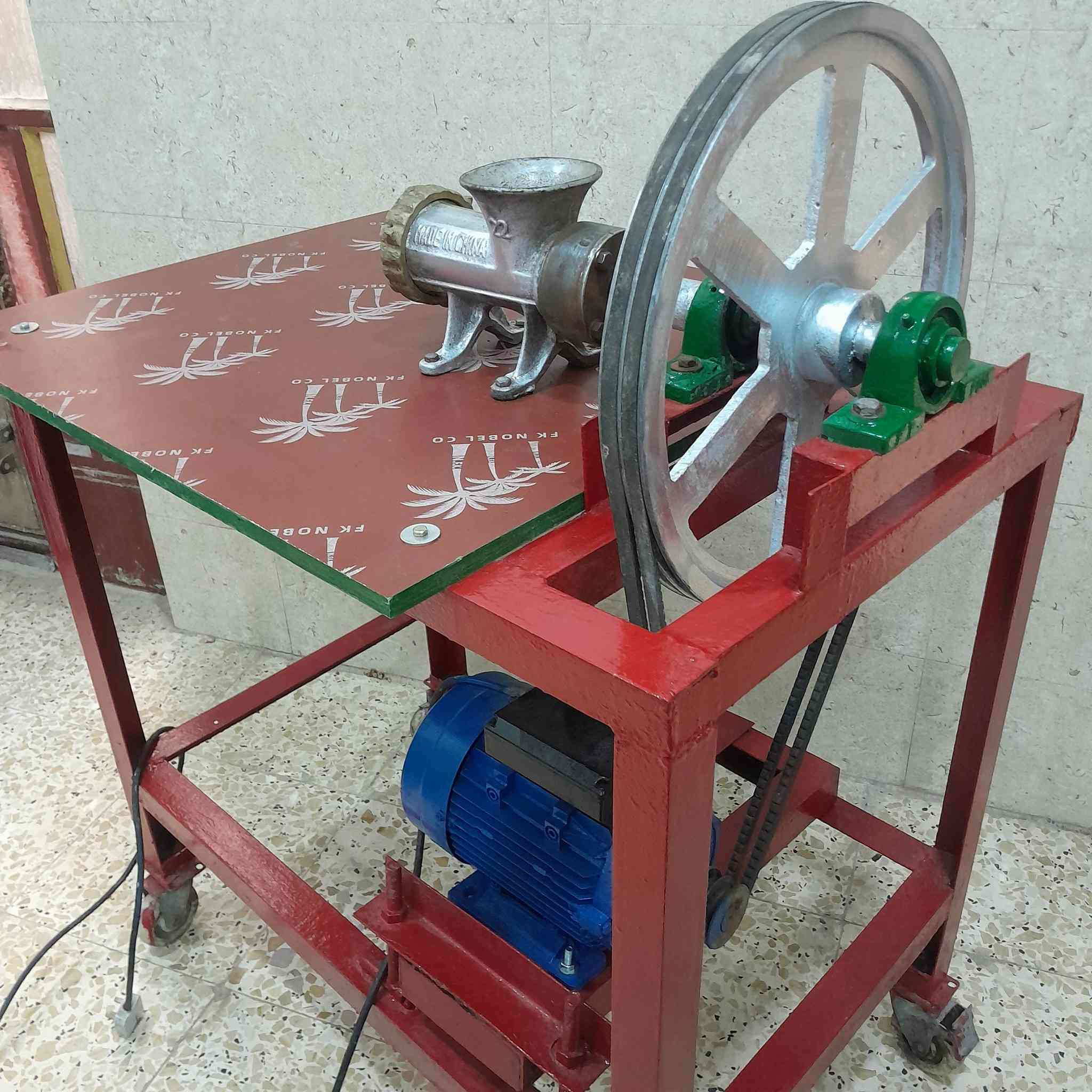 مكينة ثرم حجم 22 سعر 190 مكان بغداد للاتصال ***********
