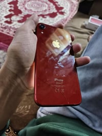 آيفون XR • ١٢٨ • بطارية ٧٧٪