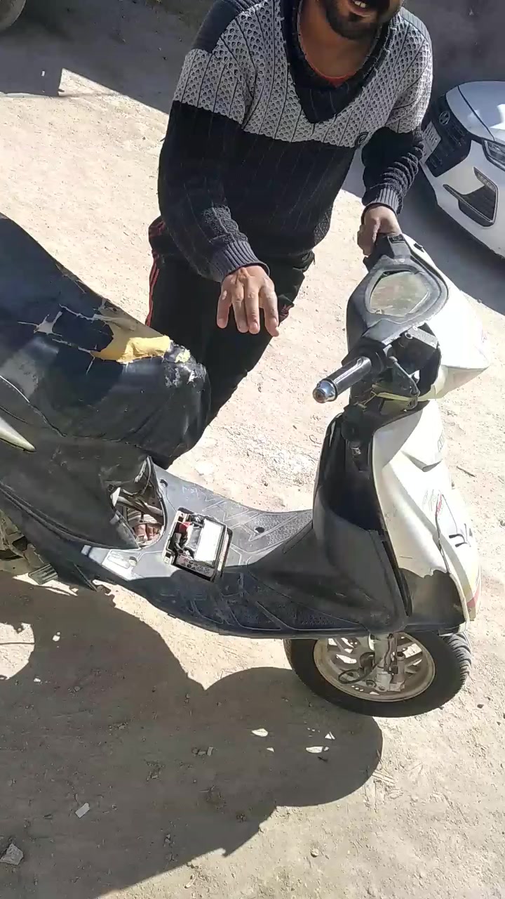 دراجه للبيع ومناسبه تروح وترد بيها تفيد جانت متروكه عوزها بس كفر نكر سلف شغل وطلع سعرها 100 مناسبه اليريدها يدلل هاذا الرقم ***********
