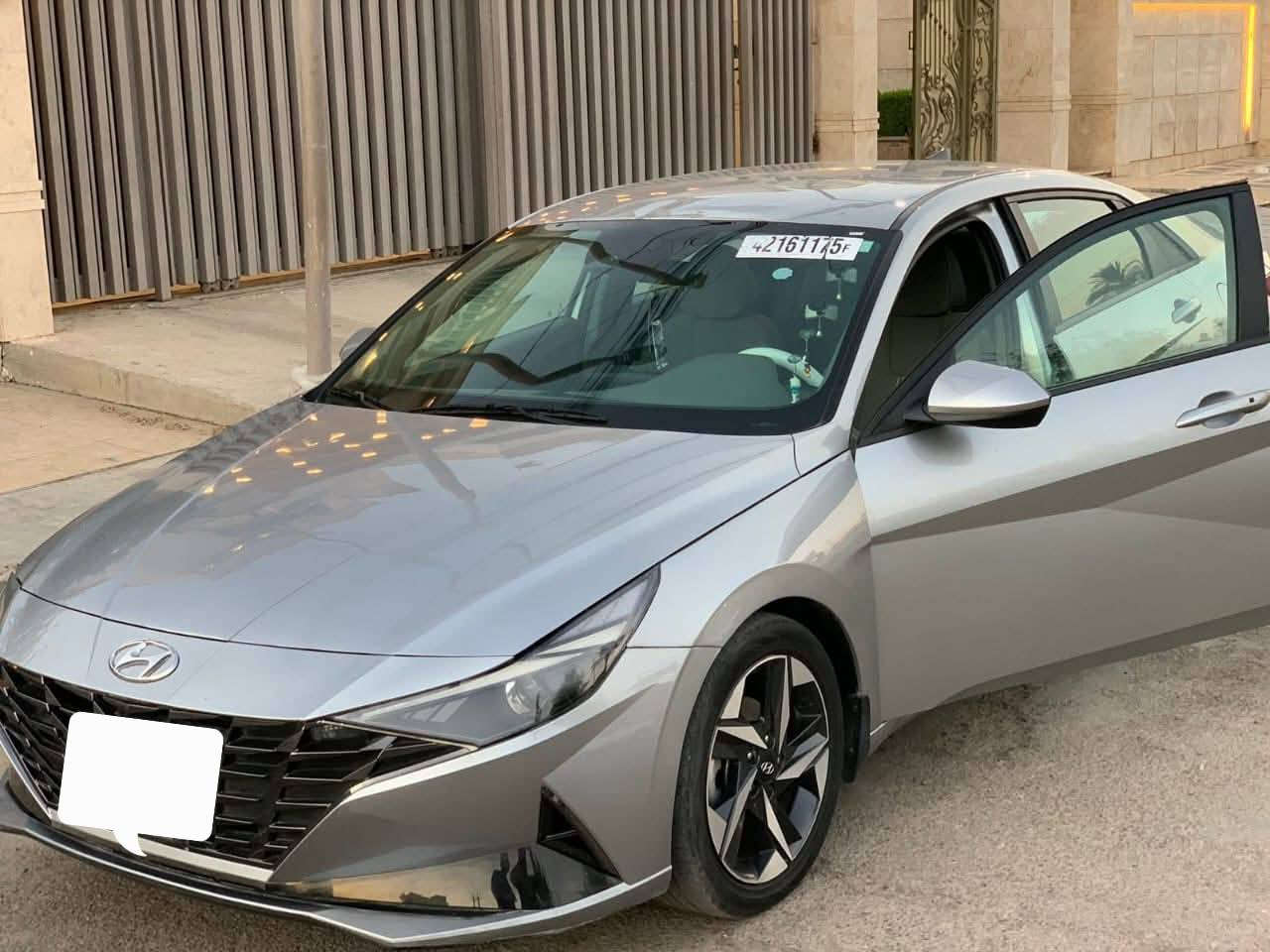 بسم الله الرحمن الرحيم
النتره للبيع 
 .مديل 2023
.حادث بنيد وجاملغ معمرات ليبل واحد صور الحادث مرفقه بصور اكو رصعتين بلقماراه واضحات بصور 
. ماشيه 42
. مكينه 2000
. رقم بغداد بسمي 
. مواصفات النتره 
. بصمه تشغيل عن بعد 
. رادار جانبي 
. رادار امامي
. رادار تحديد مسار 
. مثبت سرعه 
. مانع انزلاق 
. تشغيل عن بعد 
شاشه ملتسقه
سعره 145
عنوان بغداد الدوره 
***********
