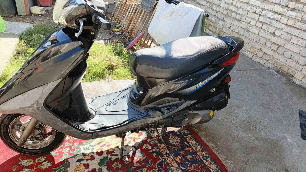 السلام عليكم دراجة ببغاء بحاله الوكالة نضيفة مختمتمه كاملة  جيب فيتر وافحص براحتك عارضهة بمليون وبيهة مجال لطيبين   مكاني بغداد الكرخ
وتساب (***********)
