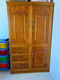 للبيع • تواصل خاص • خزائن
