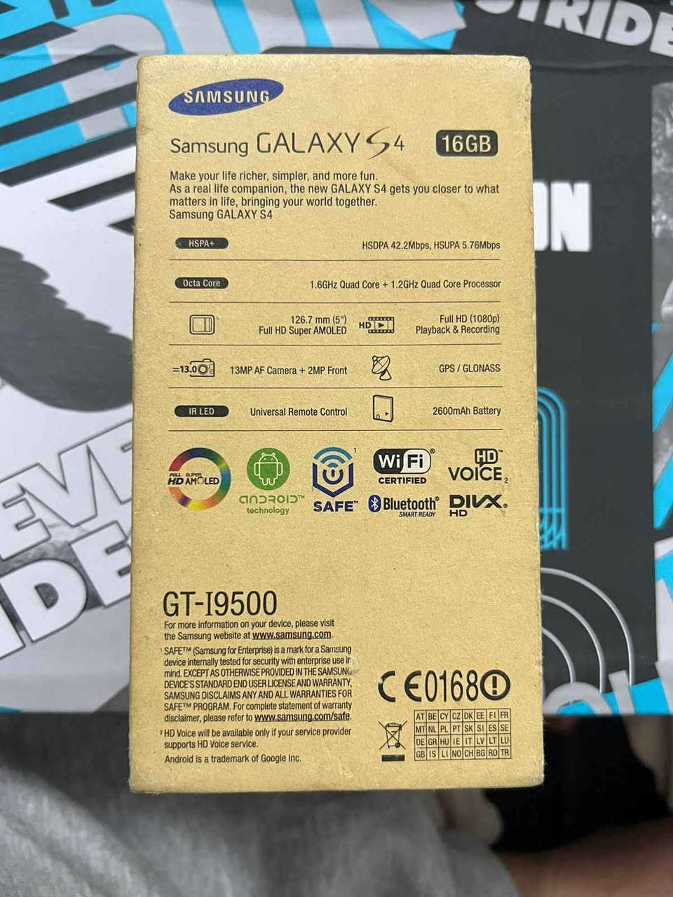 اس 4 جديد بالكارتون بعده لزكاته بي باكيت وغراضه كاملات للبيع فقط ب50 الف اسعار ثابته مكاني بغداد الحريه او ساحة عدن *********** وتساب فقط بغداد, العراق
