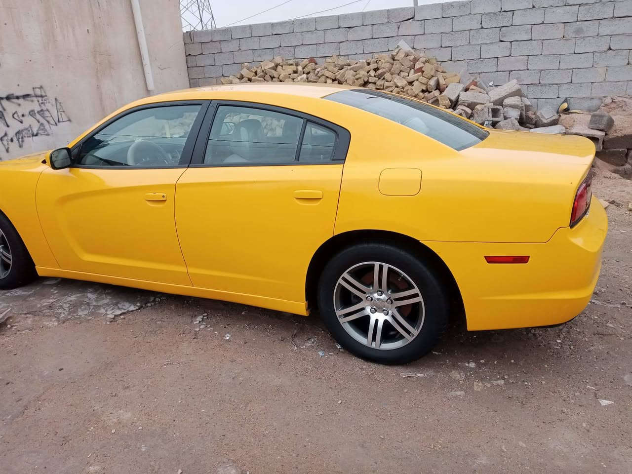 جارجر للبيع موديل 2014
السياره كفاله 
هيئه وغرامات المرور وخط وبحث كلها مصفره عربانه هيه وكاردنه مال 2020
السعر 160 العنوان ذي قار 
إستفسار اكثر الانتصال على رقم صاحب السيارة 
***********
