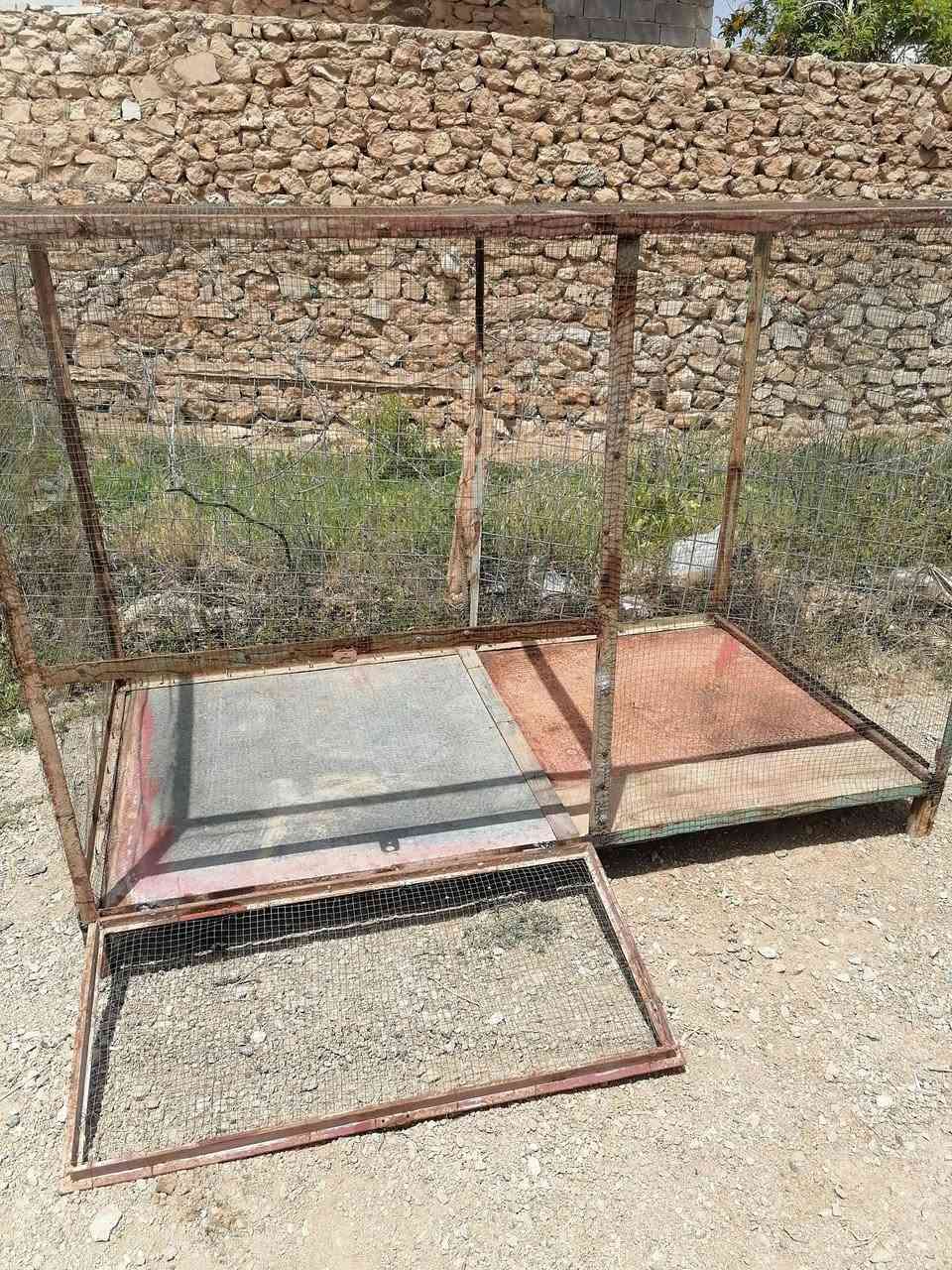 قفص حديد للبيع ارتفاع 140عرض متر1 طول 2مترين السعر 125وبي مجال


**إذا كنت صاحب هذا الإعلان وتريد حذفه لأي سبب، رجاءا أرسل رسالة إلى الدعم الفني**