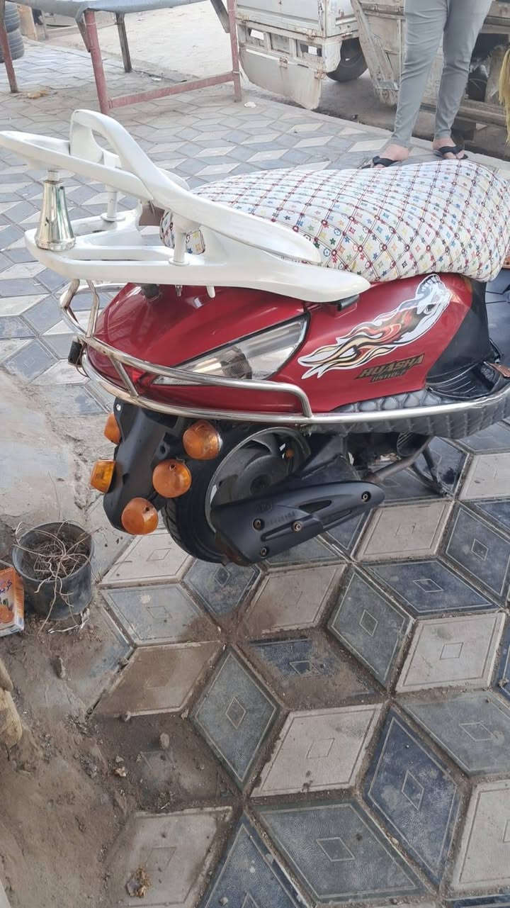 سلام عليكم دراجه سبيسي البيع دراجه خير من الله مكينته ناعمه السعر 375 بيه مجال قليل  ***********
