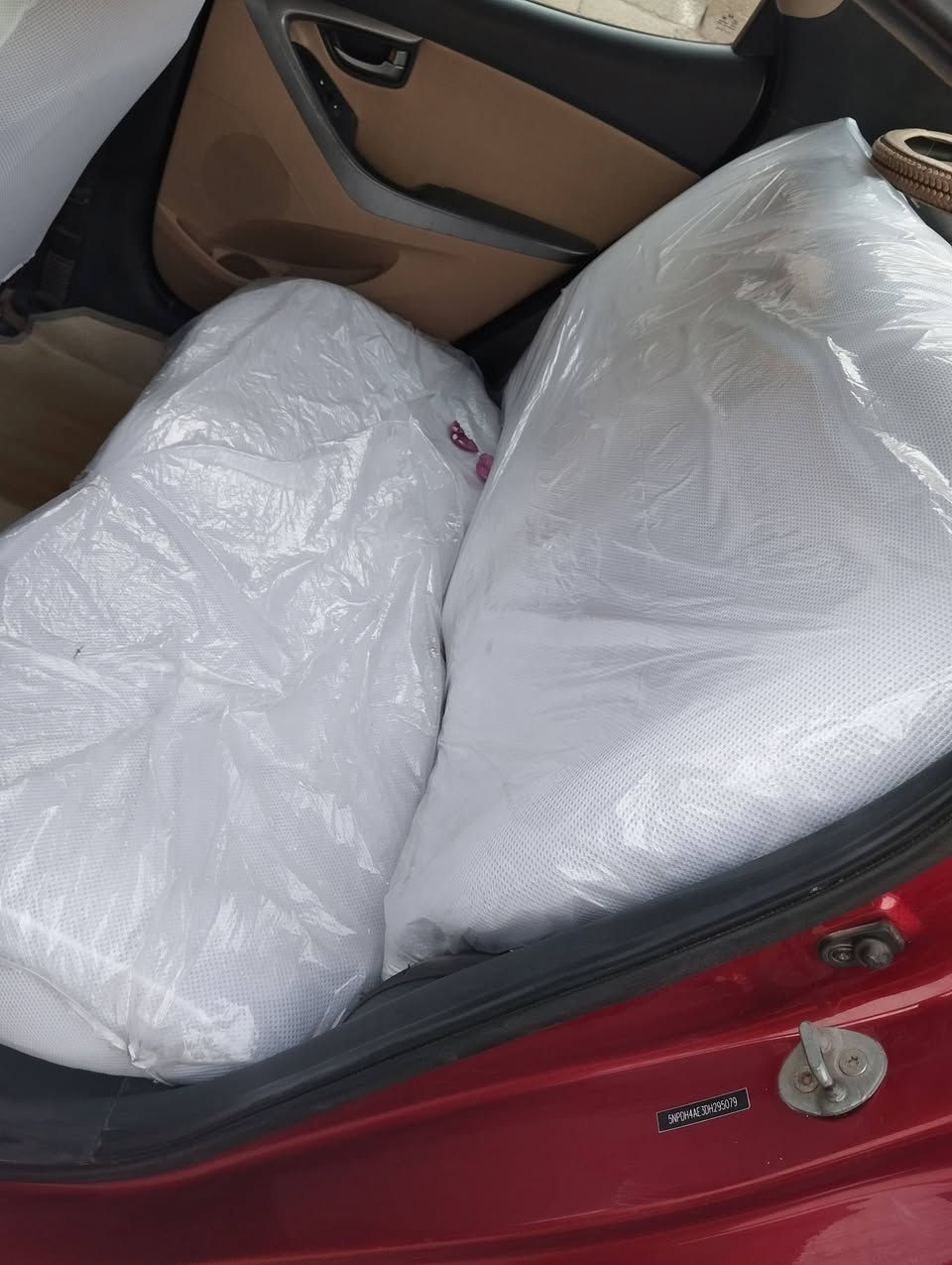 الانترة مديل 13 امريكي رقم واسط   كير ومكينه خير من الله صدر وحداديه جدد
سياره جديده وحلوه مال بيت مامشتغله تكسي للاستفسار الاتصال على الرقم *********** السعر خاص
