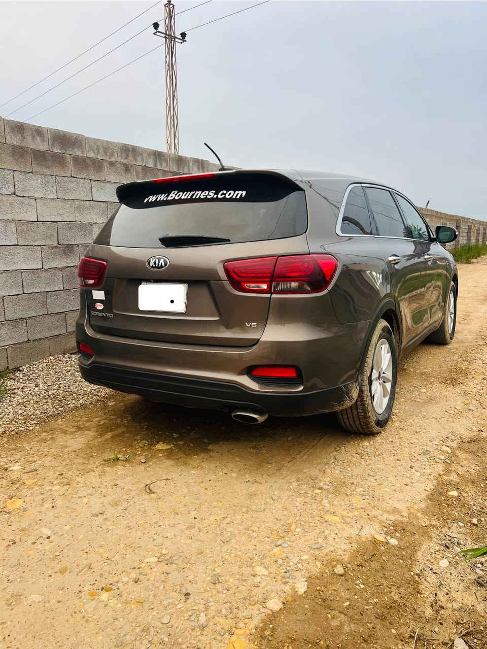 السلام عليكم كيا سورنتو موديل 2019 وارد أمريكي سته سلندر سياره جديده مال جناي ليبل واحد مامبدل بيه ولاقطعه رقم بغداد بأسمي مكلف بلنشر للاستفسار ***********
