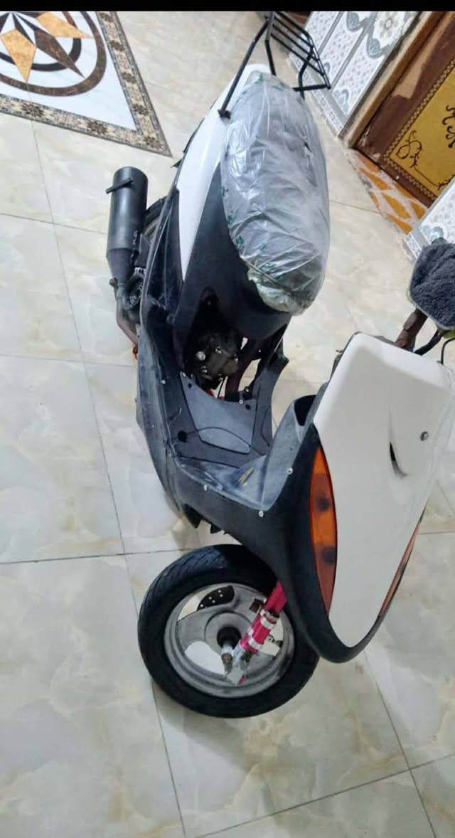 سلام عليكم شباب دراجه ماكس عدله بوشه 55 شغاله سعر 300 بيه مجال قليل
***********
