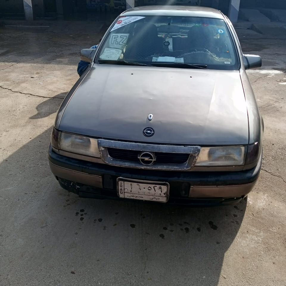 السلام عليكم للبيع أوبل فكترا حجم 20 جنطه 
محرك كير شرط رقم ديالى شرط التحويل السعر 
20 وبيها مجال العنوان الموصل قضاء البعاج (موديل 89

***********

***********
