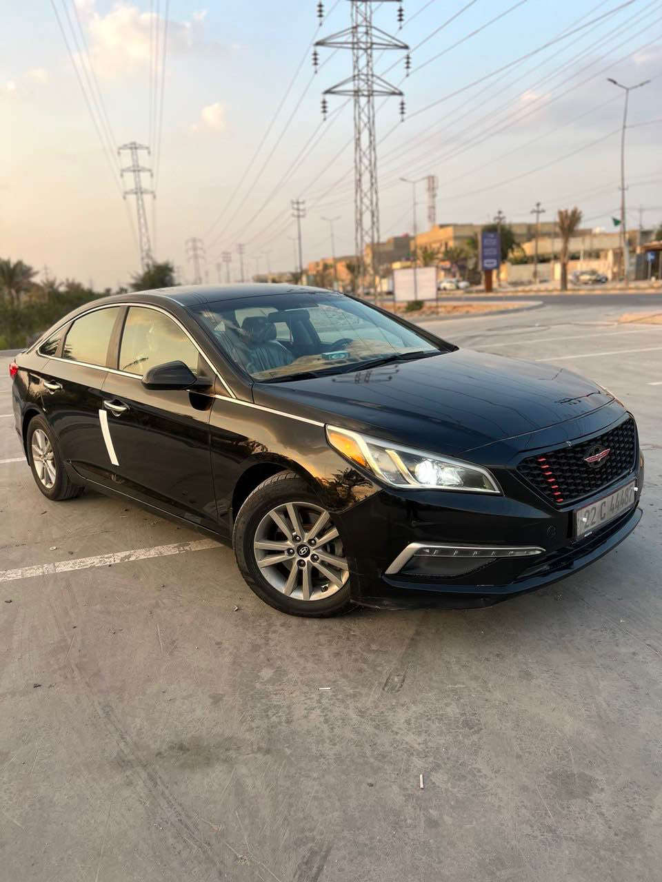 سلام عليكم 
سوناتا موديل 2016 وارد أمريكي 
رقم أربيل إنكليزي جديد سنويه جديده 2027
سياره كلين كفاله من ضربه و تبديل و حادث والصبغ ما عدا طخه بسيطه مسويهن كلى كدها سياره كلش حلوه استخدام شخصي مال جناي كلش جديده من داخل والخارجً شركه 
مواصفات سياره  تحكم ستيرن +وضعيات قياده سبورت او عادي+شاشة ايباد أندرويد اصليه +كاميرا او حساس خلفي  +اتصال بلوتوث +حساس اطارات او باقي مواصفات معروفه
داخل لون بيجي +محرك سياره 2400 اطلع وين ما يعجبك
محرك والكير والتبريد والحداديه جاهزات او باتري جديد 

السعر 110$ نهايتها مال بيع او جوه سوك ماكو هيج سعر 
اتصال :*********** النجف, العراق
