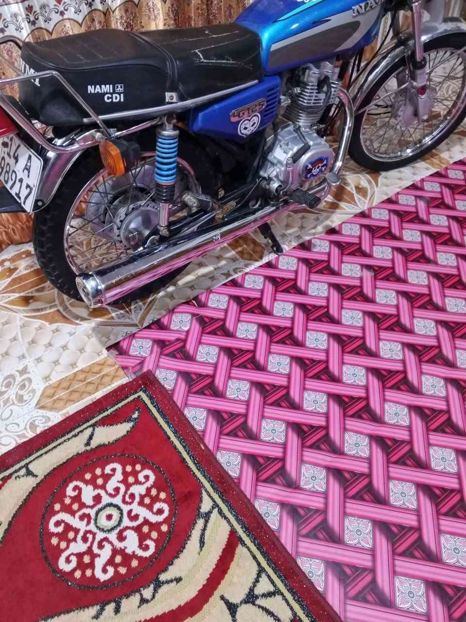 السلام عليكم دراجه نامه شلامجه الأصلي للبيع رقم وسنويه انكليزي موديل 21 طالعه ب 22  تحويل ثاني يوم كفاله عامه الدراجه وكله شغاله السعر مليون و 750 )  1750 ) مكاني بالزبير الشراي يتصل ***********
