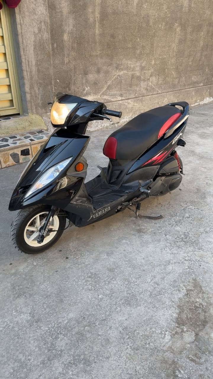 سلام عليكم جي تي ار دراجه جديده كل نقص مابيها ماعدا التريشه مكسوره ويل ابيض بلاد مكينه كفاله عامه لا مفتوحه لا تنقيص لا تبخير شلعه ومعدل كلها شغاله نص نكره بكل وقت السعر 950 وبيها مجال بصيط مكاني الشعله ***********
