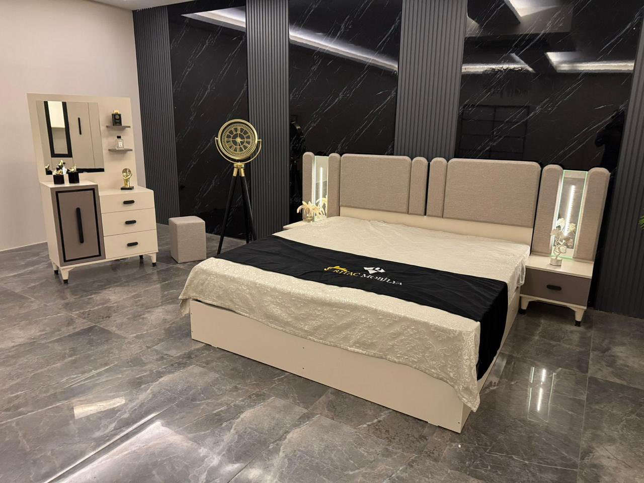 ✨ موديل كايا برو المودرن ✨

🛋️ تصميم عصري أنيق يناسب المساحات العملية والراقية

🔹 المواصفات:
▪️ 7 قطع
▪️ كنتور مع ملحق 3 متر
▪️ براغي + چوي حديد لثبات وقوة أعلى
▪️ سرير مخزن (جك) عملي
▪️ شغل درجة أولى

💯 خيار مثالي يجمع بين الأناقة والجودة

📩 للحجز والاستفسار:
📱 *********** (واتساب متوفر
