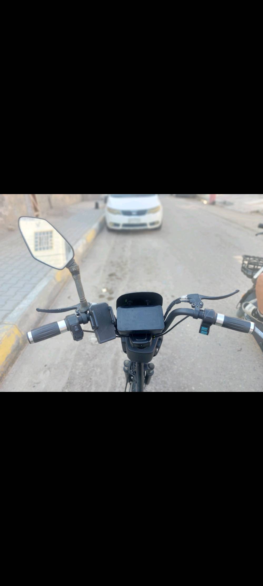 ​معلومات المنتج:
​الحاجة: بايسكل شحن
​اسم الحاجة: بايسكل شحن حجم 20
​الشركة: الريان RAYAN
​الموديل: 2024
​قدرة الملف: 800W
​المواصفات:
​شاشة ديجيتال تحدد العطل، يحتوي على أربع سرع، دبل أمامي دهن، دبل خلفي غاز، يحتوي على مسجل MP3، الضوء عالي ناصي رماش LED، يحتوي على ستاند موبايل، يحتوي على منفذ USB لشحن الهاتف وأشياء أخرى، يحتوي على حساس بريك، يحتوي على مثبت سرعة.
​التواصل:
​الموقع: كربلاء
​رقم الهاتف: ***********