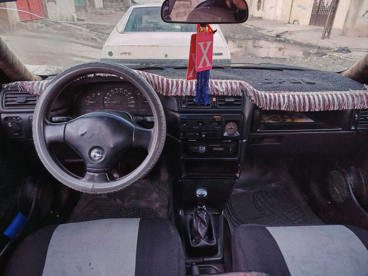 السلام عليكم
فكترا موديل 91
محرك 18
رقم صلاح الدين انكليزي
كاربون بيها 
كير محرك شرط 
الشرعي بالموصل شرط التحويل
السعر 37 وبيها مجال
***********
