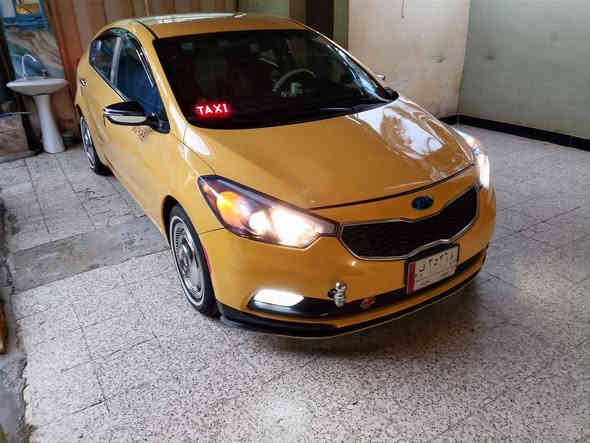 كيا فورتي موديل ١٥   سياره جديده وجاهزه على اخر حبايه مابيه نقص برغي رقم بغداد  سياره بسمي وتحويل ثاني يوم مكينه كير حداديه تخم تاير جديد ادامه كامل كير ATM المرغوب  هزه جديده سنويه ٢٧  تنتهي شاشه كامره دواره اشاير بل مري سياره دوشمه كاعيه قمارة  داخلها ملكي وشرط السونار مكاني  ديالى حادثها باب فقط واسف ع الاطاله السعر١١٥ وبيه مجال قليل حق الجيه رقمي ***********
