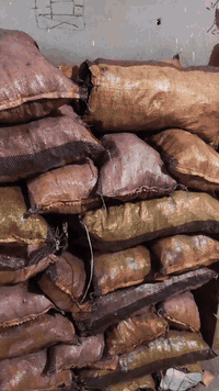 #فحم_شوي 

توفر لدينا 

العنوان 

محافظة الانبار- قضاء حديثة 
قرب قسم تربية حديثة 
متوفر خدمة توصيل داخل قضاء حديثة 🚚
وايضاً توصيل 🚚 لكافة محافظات العراق 🇮🇶 
للتواصل على الرقم التالي 
واتس ( *********** ). 

#ماركت_القاسم
