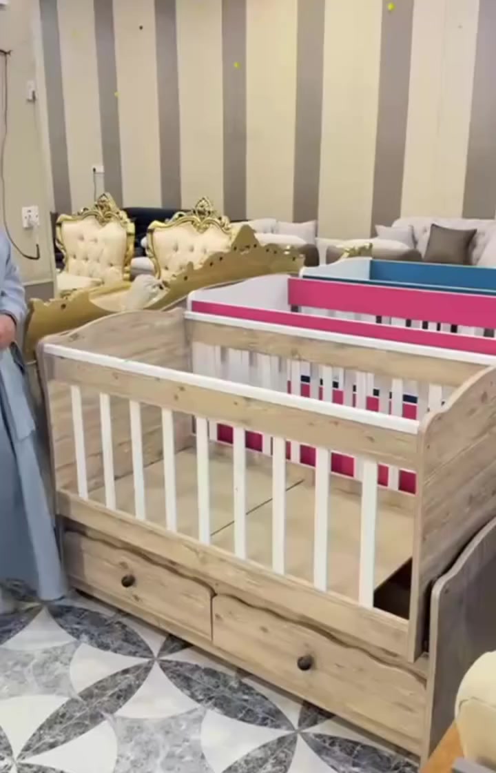 نقدّم لكم العرض الثاني من سرير الأطفال بتصميم جميل وعملي يوفّر الراحة والأمان لطفلكم، مع تفاصيل أنيقة تضيف لمسة مميزة لغرفة الطفل 👶🛏️
سرير أطفال بجودة عالية وتصميم عملي يناسب احتياجات الأم والطفل، ليكون الاختيار المثالي لكل بيت يبحث عن الراحة والجمال.
💫 متوفر الآن لدى شركة الهفهاف
📍 زورونا في المعرض واستفيدوا من عروضنا المميزة
#شركة_الهفهاف #اثاث_مودرن #اثاث_منزلي #اثاث_فاخر #أجهزة_كهربائية_صغيرة #اجهزة_كهربائيه #ترند #ترند_العراق #اكسبلور #اكسبلور_فولو #ترندات #اكسبلور #الشعب_الصيني_ماله_حل


**إذا كنت صاحب هذا الإعلان وتريد حذفه لأي سبب، رجاءا أرسل رسالة إلى الدعم الفني**