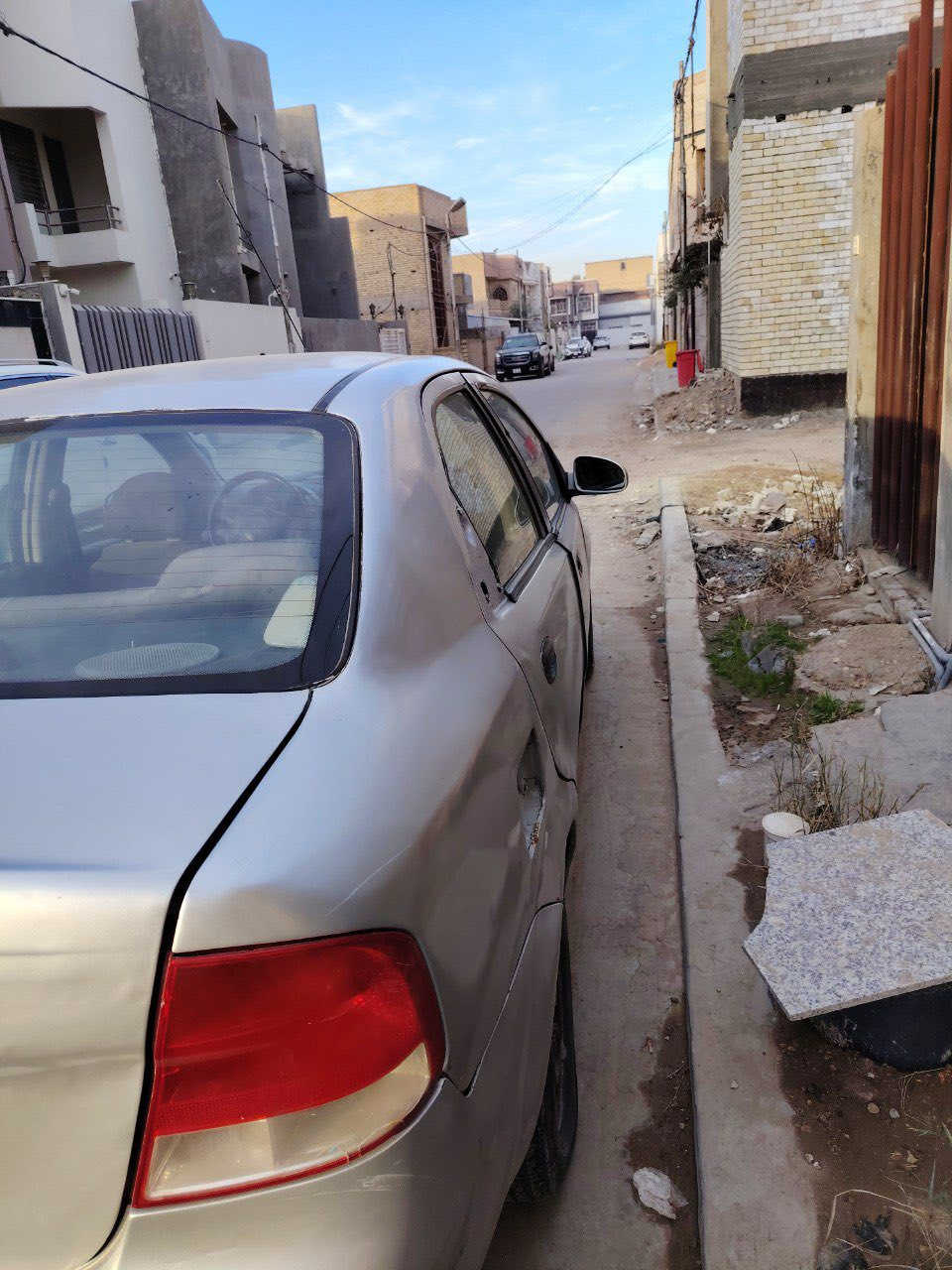 افيو ٢٠٠٦رقم انكليزي بابل سنويه جديده سياره جاهزه كير محرك حداديه تخم تاير تبريد نقص غاز السعر ٤٣وبيها مجال لاتصال ***********
