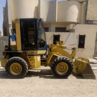 شفل كوماتسو WA70.بأسمي رقم بغداد. للأتصال/07735610864