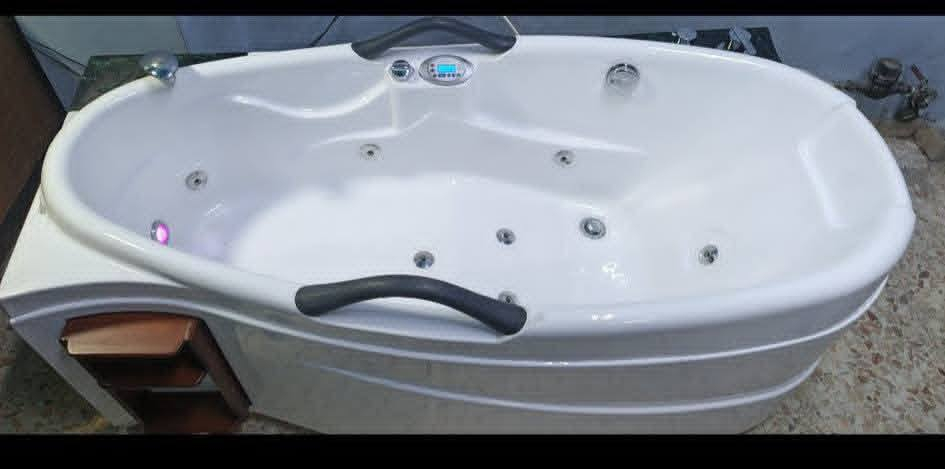 متوفر لدينا للبيع جاكوزيات جديدة ومستعملة 
 الآسعار من 💲500💲 إلى 💲1000💲
....للتواصل على المسنجر.....
مركز نور لصيانة الجاكوزي


**إذا كنت صاحب هذا الإعلان وتريد حذفه لأي سبب، رجاءا أرسل رسالة إلى الدعم الفني**