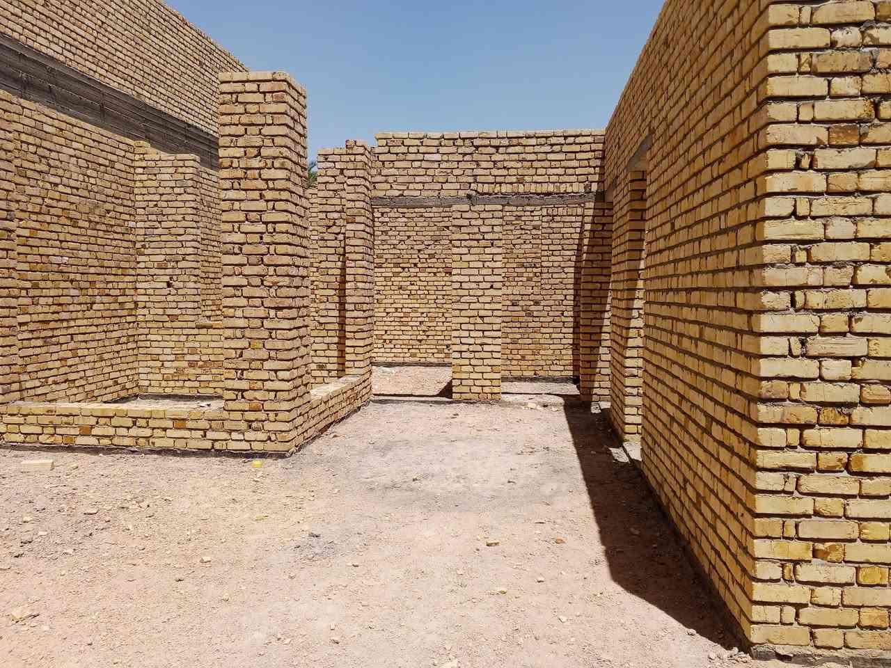 #عقار- للبيع ✅
🏠طابو زراعي نموذج 25 اقرار محكمة مساحة 440 م السماوة (القشلة) قرب فوج الطوارئ يبعد عن الشارع الرئيسي ٣٠ متر
🏠 هيكل بناء حديث 
📌 شارع كافة الخدمات 
السعر 💵 خاص
للراغبين بالشراء تواصل على الواتساب او الاتصال على الرقم التالي ***********
عنوان المكتب السماوة أم العصافير مقابل جامع الزهراء 
🔺 ملاحظة: عمولة المكتب 1٪ من البائع والمشتري غير قابلة للتفاوض 
🔺 للراغب في عرض عقاره لدى مكتبنا تواصل خاص مع ذكر تفاصيل العقار 
📌من لديه طلب شراء وجاد بالشراء سنوفر طلبه باسرع وقت ممكن من قطع ودور سكنية وهياكل ودوانم
