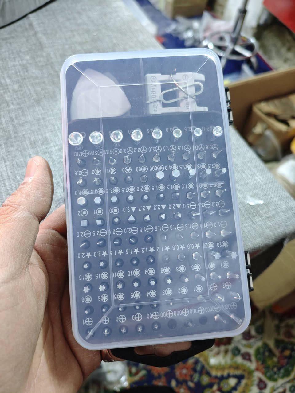 عده بهذا الشكل مال تليفونات او الكترونيات الي تخدمه ينطي سعر وبالعافيه


**إذا كنت صاحب هذا الإعلان وتريد حذفه لأي سبب، رجاءا أرسل رسالة إلى الدعم الفني**