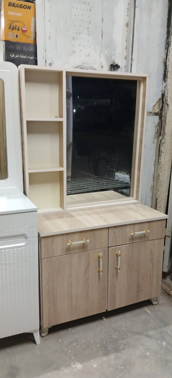 وصول ميز تواليت موديل حديث حلو ومرتب / العنوان بيجي شارع المصرف مقابل مدرسة الفضيله للبنات / للاستفسار /*********** /***********
