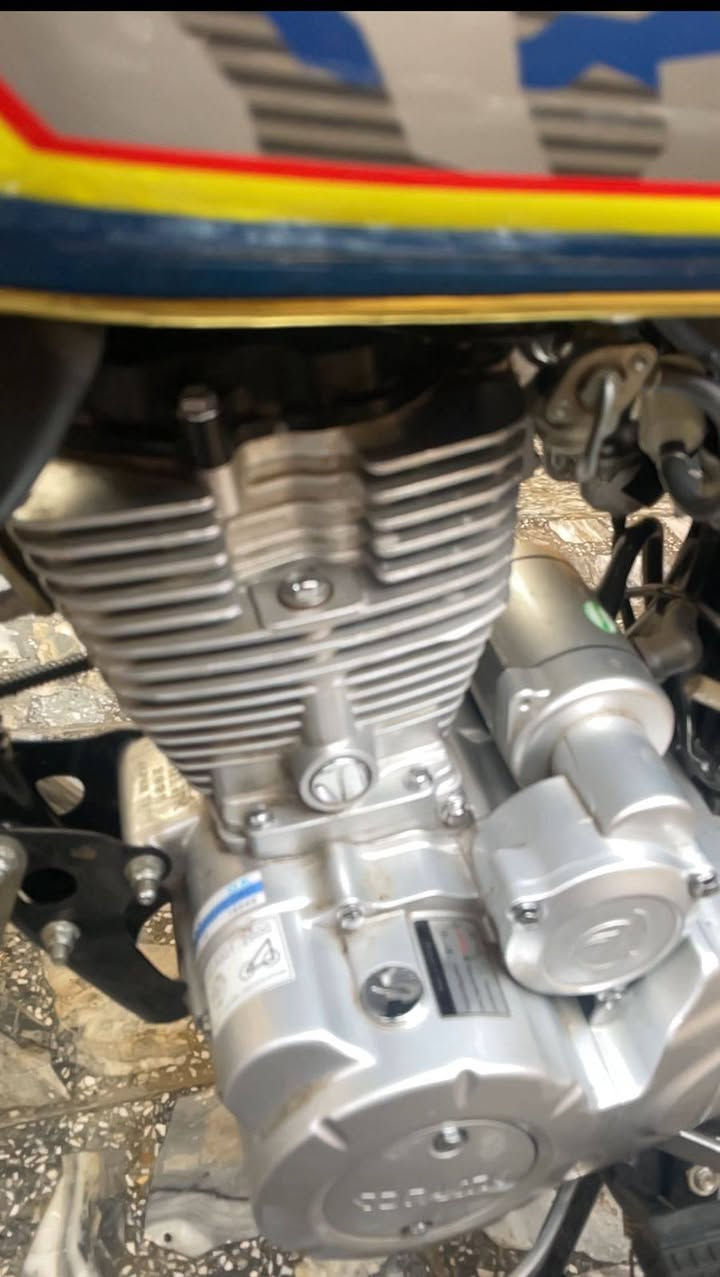 السلام عليكم
سونك للبيع

موديل 25

200cc

كامله من كلشي

وياهه واقيات

ستاند مبايل

فدرايلات 2

منفذ شحن 

بلوجكترات

خوده+صندوك

السعر 925

مكاني زعفرانيه

رقمي ***********
بي واتساب
