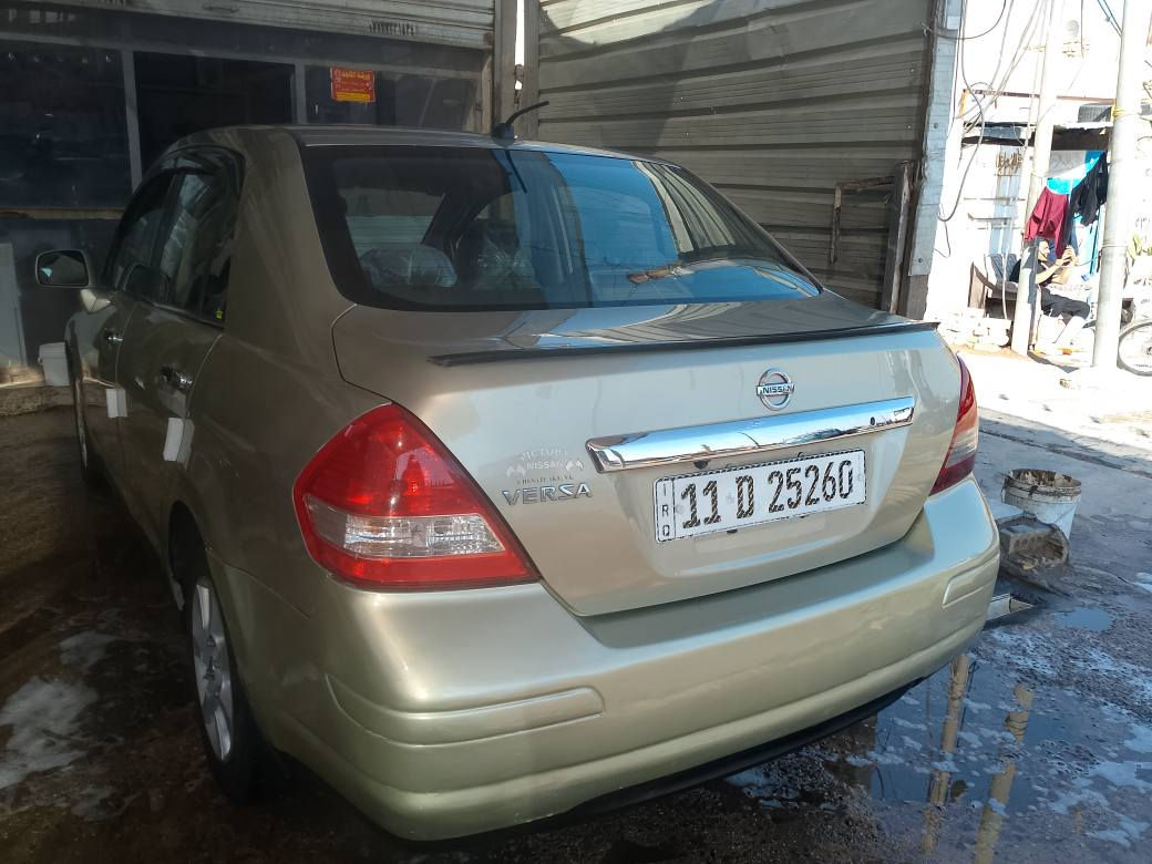 سلام عليكم اخوان نيسان فيرسا موديل 2009رفم بغداد بااسمي هزه جديده مصبوغه حزام حلوه السياره محرك جديد 
صدر جديد تخم تأيرات دايرم جدد شاشه كامره سعر 72وبيه مجال بسيط مكان شهداء البياع *********** بغداد, العراق

