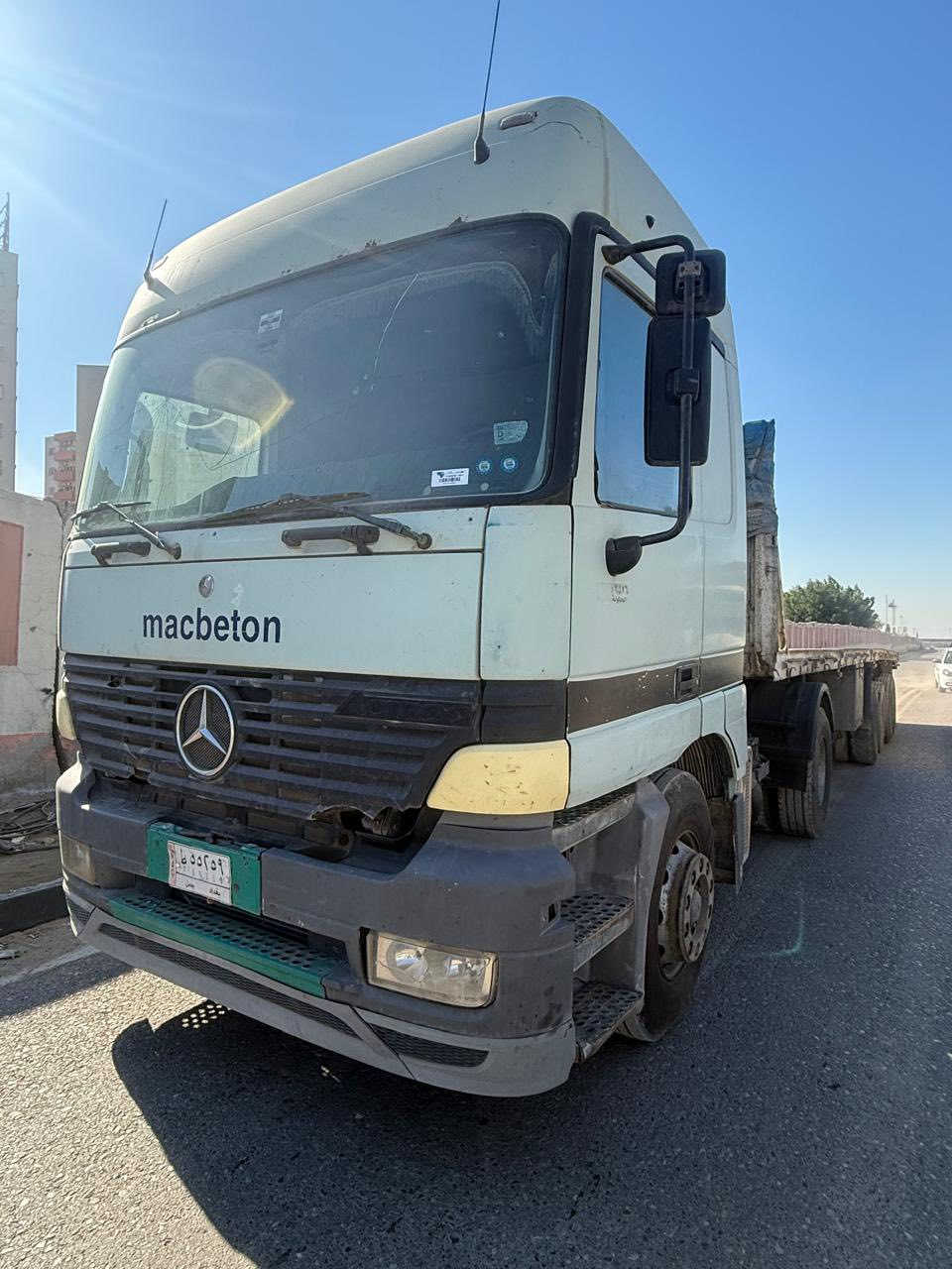 سلام عليكم 
للبيع اكتروس ميكا 2002 تبريد رتايدر محرك دمعة جديد تخم تاير راس و عربانة شاصي مكفول من الجكة عربانة اربع محاور كرونة المانيا فول جانال سيارة جاهزة للعمل 
ملاحظة السيارة بدون اظبارة 
للاستفسار : ***********
