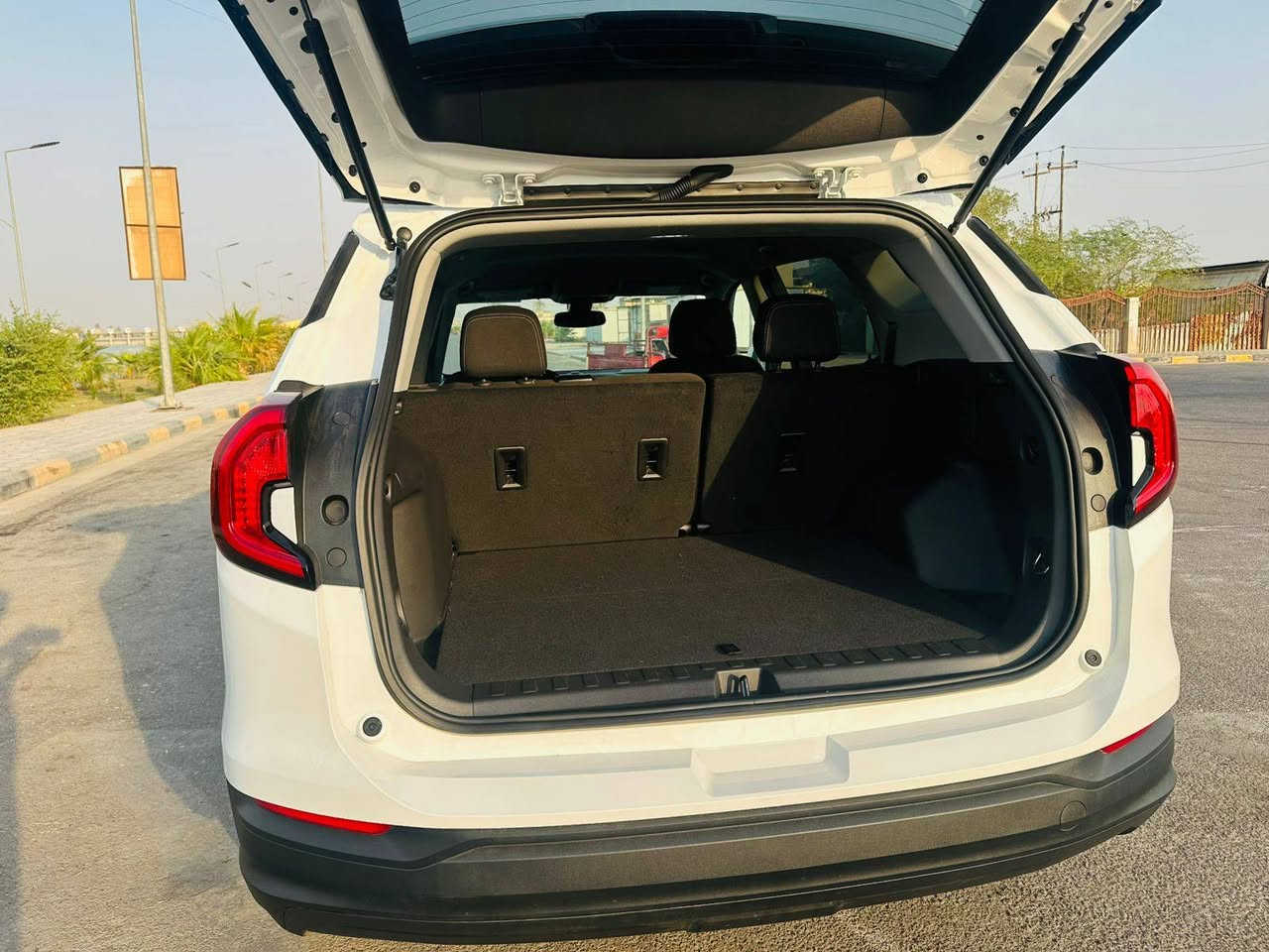 تيران 2024 زيرو .. رقم بغداد بأسمي هزه جديده مداور ثاني يوم. حادث صبغ بنيد فقط  ايرباك استيرن فقط مكان السياره ميسان /العماره/السعر المطلوب 193 وبيه مجال ***********
