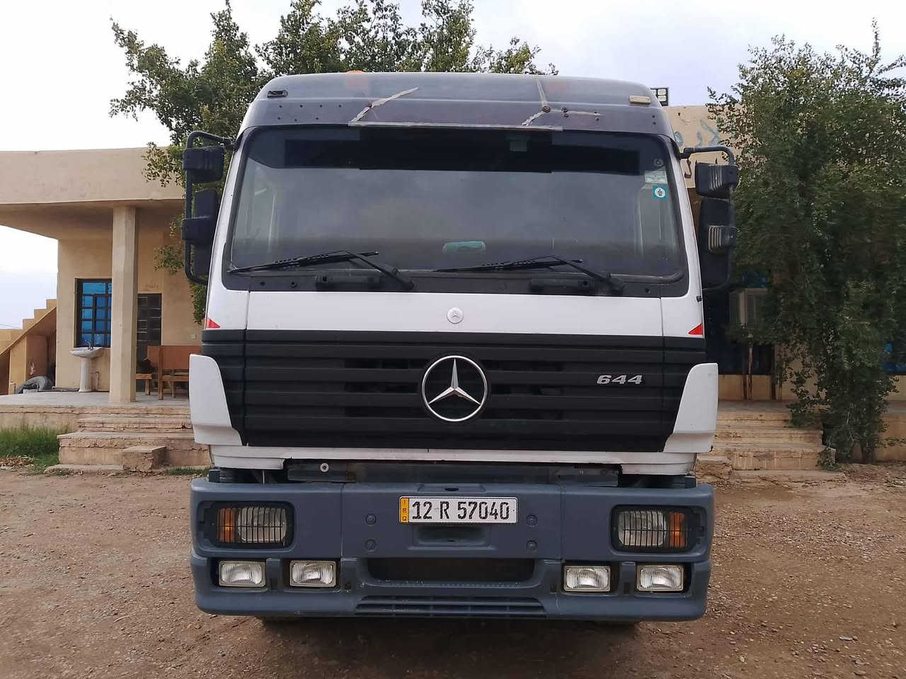 سلام عليكم
للبيع البي كرواتي موديل 96 سنكل امامي حجم 26.44 
حجم  الكير 240 تخم تاير سياره نضيفه بمعنى الكلمه 
رقم نينوى الجديد سنويه لل29 السعر 250$ وبيه مجال 
مكانه فلوجه المعارض 
الاستفسار الاتصال ***********
***********
