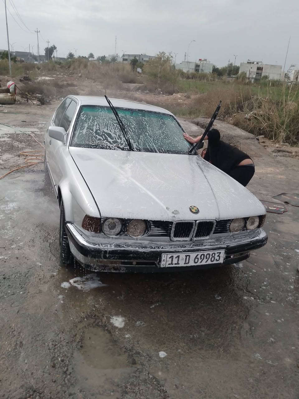 سلام عليكم
للبيع 735 موديل 92 هزه جديده رقم دولي بغداد محرك كير مكفول ترايك وين ما يعجبك كهرباء حلوه تبريد شغال 

 سياره بيها طخه بنيد كد اقل الشبر بيها خياس بسيط جاملغ الخلفي وتكمه يم جامه السايق حداديه جديده تخم تاير جديد داخل اسود كشنات جلد   سعر 53بيها مجال مكان بابل سكندريه شراي يتصل***********
