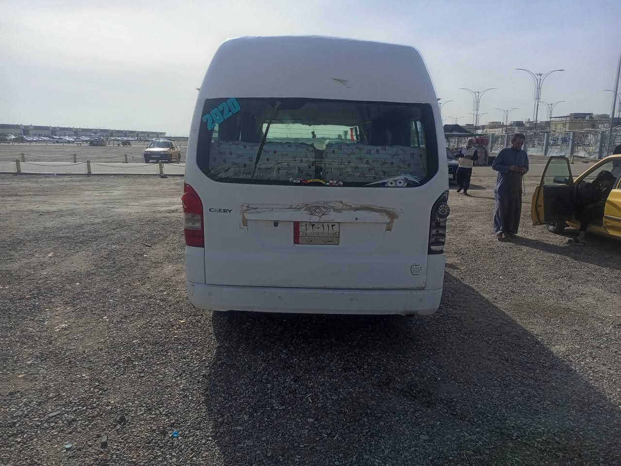 سلام عليكم سياره البيع مديل 2013 سنويه منتهيه 18 مكينه فيفيتي 2500 سعره 50 وبيه مجال رقم الهاتف ***********
