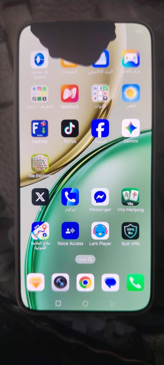للبيعHONOR X9dوكع وصار بي سواد بل شاشه شويه يشتغل طبيعي مابي اي مشكله ذاكره 256 رام 12 مستخدم شهر واحد كامل ملحقات
الشراي يجي خاص ***********
