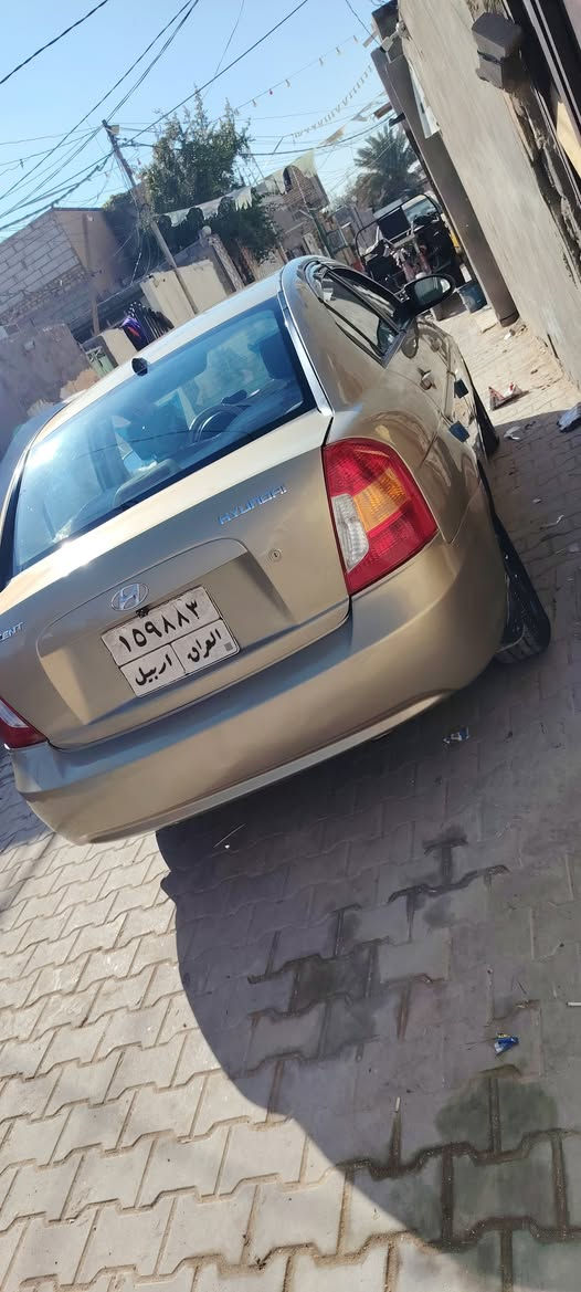 السلام عليكم اكسنت 2008 سياره جديده جاهزه تخم تاير حداديه جير مكينه بالكيس سعره 85  مكانها بالكوفه الكردي يطلب 12 ورقه لان ينقطعن من الحساب ***********
