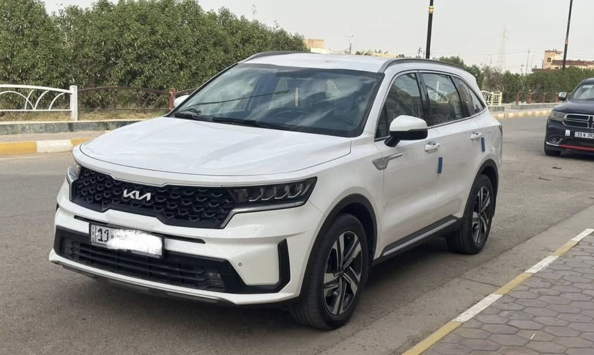 سورنتو 2022 خليجي 
مكفوله  
رقم بغداد باسمي 
7 راكب 
شاشه كامره 
مغلفه جلد الكشنات والارضيه 
3 قطع تبريد 
حساسات 360 درجه
شاحن ويار ليس للمبايل  
بصمه ابواب 
فول تحكم استيرن 
ترحيب عند اقتراب من السياره 
جنطه كهرباء وكراسي كهرباء
محرك 4 اسلندر 
المري شفط 
مكان السياره واسط المركز )
للاستفسار  ***********
