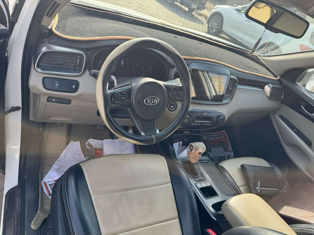 سورنتو 2016 خليجي
4 سلندر محرك مفتوح
الكشر مكفول كفاله عامه  
ماشيه١٢٠ 
مثبت سرعه
رادار
كشنات جلد 
سياره نضيفه جداً ومناقصها شي باسمي وتحويل ثاني يوم
السعر ١٩٠ وبيها مجال بسيط

‭٠٧٧٢ ٥٦٥ ٦٦٠٢‬
