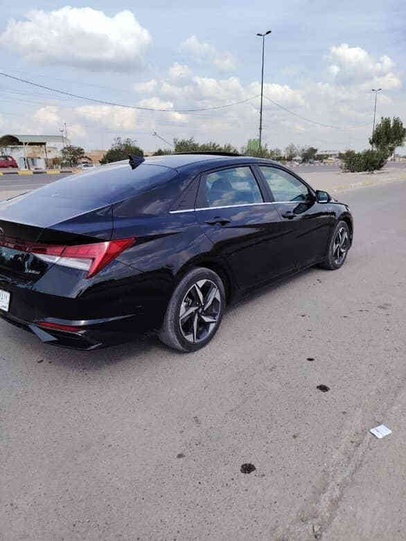 السلام عليكم 
النترا 2023 لمتد فول 1/1امريكي بدون رقم 
مكان السياره بغداد
تبديل دعاميه نفس اللون والبنيد فقط الكصه مالته ونصبغ نص بنيد فقط وعندي صور للتصليح بدون ايرباك 
راديترات بدنه كله بلاد على وضع الشركه 
محرك 2000دوش
ماشيه 34ميل مشي امريكا فقطط 
المواصفات 
بصمة تشغيل+بصمة ابواب لمس والجنطه بصمه 
فتحه 
رادار امامي جانبي خلفي 
جنطه ذكيه تفتح عند الاقتراب 
كشنات جلد +تدفئه+كشن السائق كهرباء
شاشه متصله تدعم ابل كار بلي واندرويد اوتو 
سايد بريك بصمه 
كامره خلفيه +حساسات خلفيه 
نقاط عمياء
تحديد مسار 
اشاير بالمري 
لايتات 3عدسات ولد خلفي 
نضام اوتو هولد 
السعر 150 سياره بدون رقمممم 
السياره مبولشه وعليها نانو سيراميك 
العنوان شهداء السيديه 
***********
