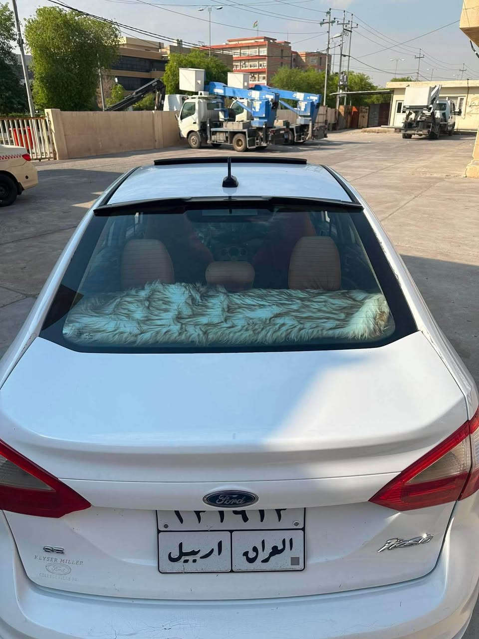 سلاو فورد ڤيستا بو فروشتن قه پات موسفات يه ك پارچ و نيوي هه يه بو زانياري زياتر ته لفون بكه ن *********** أربيل, العراق
