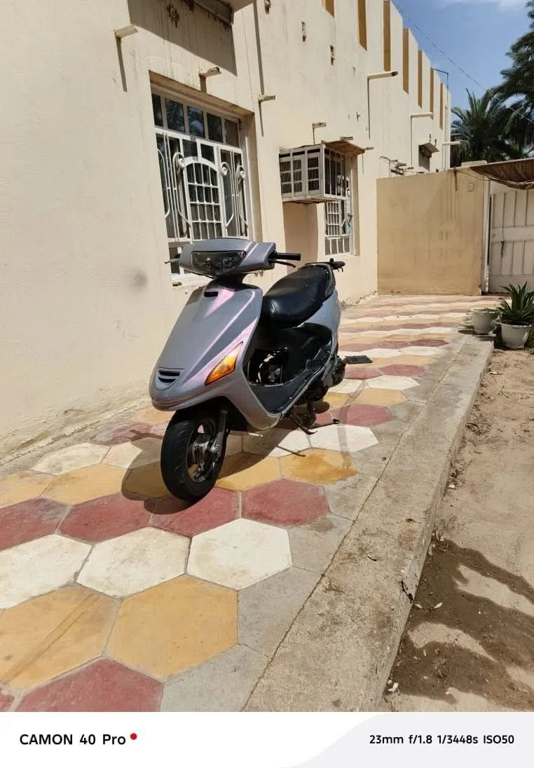سلام عليكم دراجه فراشه نثيه مكفوله كفاله عامه المكينه ما مفتوحه عل شرط دراجه حاويه وكيل وال سعر مناسب دراجه كلها بلاديه لاا تصال عل رقم ***********
