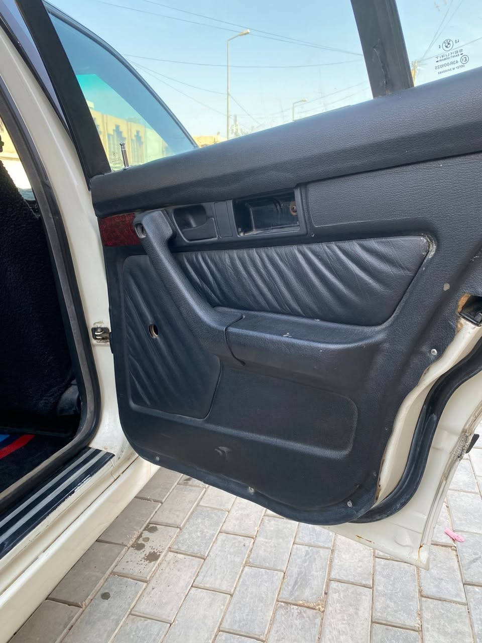 سلام عليكم سياره بي ام 525البيع فقط مكفوله من الضربه فقط مصبوغه عام الجماليه. صبغ الشمال مكينه بلاديهً مسكر عدل كير محرك خير من الله صدر خلفي امامي جديدتبريد ثلج قطعتين  سنتر لك شغال سلايت طكتين بجم عريض سياره كهربائيات كله شغاله منضومه زنون عالي سياره جاهزه من كلشي رقم سليمانيه إنكليزي بسمي سنويه 2030 سعر64وبيها مجال مكان كربلاء  رقم الهاتف ***********
