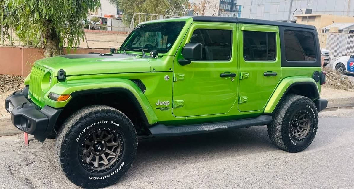 سلام‌علیکم ورحمةالله
✍️کوردی و عربی✍️

جێب ڕانگلەر JEEP WRANGLER

- مۆدێل 2020

- مواسەفات Sport unlimited

- دەبڵ اکسل 4×4

- مەودای ڕۆیشتن - 53 هەزار مایل

- قەبارەی بزوێنەر( 2.0 ) Turbo

- ژمارە  هەولێرە وەکالە و بەناوکردن بەشەرت✅💯

سەیارەکە 4 پارچەی بۆیاغە
 لەگەڵ 2 چاملغی PDR کراوە
جەمپێکی دواوەی هەیە بستێک شاسی گرتووە
پێشی کەپسە
ئێرباگەکانی بیلادیە نەتەقیوە
ژمارەی شاسی
1C4HJXDN6LW139839

سەیارەیەکی زۆرجوان و جاهیز و بێکێشەیە ژمارەهەولێرە بەناوی خۆمەوەیە
گێڕومەکینەو وەکالە و بەناوکردن بەشەرت 

- نرخی 195 وەرەقەو معامەلە

📍شوێن هەولێر

ژمارەی خاوەنی☎️📞📱
0️⃣7️⃣5️⃣0️⃣3️⃣4️⃣9️⃣4️⃣2️⃣2️⃣8️⃣
۰۷٥۰۳٤۹٤۲۲٨
کۆرەک + ڤایبەر و واتساپ
----------------------------
✍️عربی✍️

سيارە جیب رانکلر للبیع
JEEP WRANGLER

- موديل ۲۰۲۰

 - رقم اربیل تحويل وكاله بشرط

- مواصفات Sport unlimited

- دبل اکسل ( ‌4×4 )

- حجم محرک / ٤ سلندر ۲.۰ تيربو

- عداد مصافه / ٥۳ الف مايل

سياره ٤ قطع صبغ
وجاملغين تعديل PDR
بجم کبس بدون دعم
ایرباکات کل سلیم بلادی
رقم شاصي⬇️
1C4HJXDN6LW139ط839

سياره كلش حلو جاهزە رقم‌اربیل باسمي  گیر و محرک و تحويل وكاله بشرط

- سعر ( ۱۹٥ ) ورقه وبيها مجال

📍- مكان اربیل

 للاستفسار اتصل برقم‌صاحب سياره☎️📞
0️⃣7️⃣5️⃣0️⃣3️⃣4️⃣9️⃣4️⃣2️⃣2️⃣8️⃣
۰۷٥۰۳٤۹٤۲۲٨
هاتف-فایبر-واتساب

مع تحياتي أربيل, العراق


**إذا كنت صاحب هذا الإعلان وتريد حذفه لأي سبب، رجاءا أرسل رسالة إلى الدعم الفني**