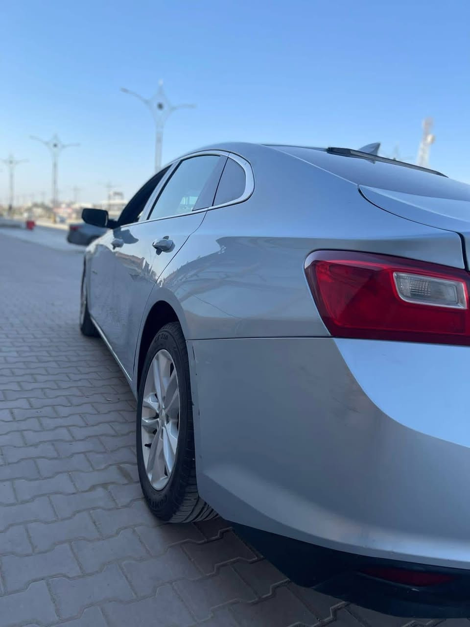 ماليبو 2018  Lt للبيع
مكينه 1500 تيربو
مواصفات:
كير At
هيتر بالمري
بصمه تشغيل
كروس سرعه
شاشة اعطال
اوتو ستوب
تبريد قطعتين 
مانع انزلاق
سستم صوت كلش مرتب
شاشة جبيرة كار بلي
كشن السايق كهرباء
مري كهرباء
تحكمات ستيرن جهتين + خلفي
عليها منضومة LED اوزوم اصلي بعدهن بالضمان 
بصمه 4 بوب
تبريد خير من الله 
كير ومكينه خير من الله 
السيارة مداريها دهن بس موتول وبانزين بس محسن 
السيارة بيها بنيد فقط مع  ملاحضات بالكشر كلهن يرجعن بارد يرادلها تعديل 
بسيط السياره  تريد وكالة او تحويل 
ماشية 117الف كيلو
السيارة ناصريه مركز 

سعر 95 وبيها مجال 
***********0️⃣7️⃣8️⃣2️⃣3️⃣4️⃣9️⃣9️⃣5️⃣8️⃣0️⃣
