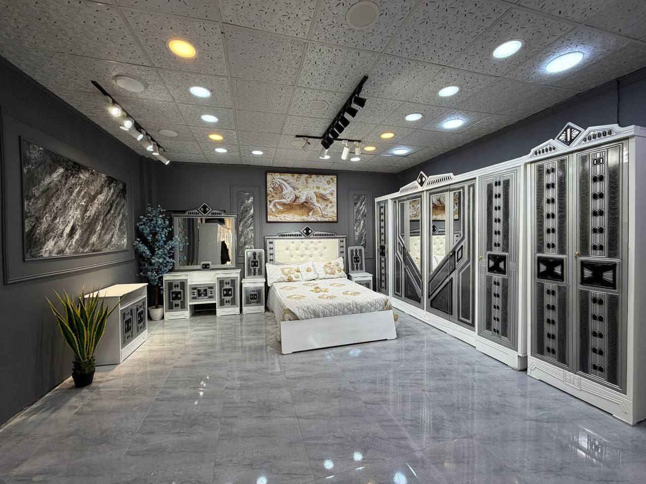 غرف نوم جديد صاج عراقي درجة اولى
غرف9 قطع يوجد جميع قياسات 
توصيل بغداد مجاني هو والشد 
يوجد توصيل لجميع محافضات أسعار رمزية تواصل ع خاص 
واتساب ***********

السعر مليون
