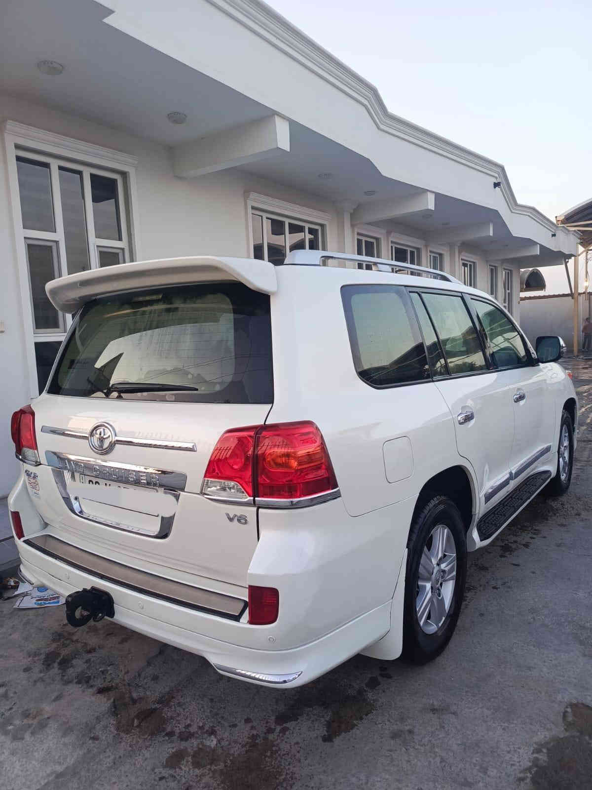 لاندكروز ٢٠١٤ فول مواصفات مكفوله من الضربه والصبغ رقم اربيل بأسمي تحويل مباشر العنوان الانبار الخالديه السعر ٤٢٠ رقم الهاتف ***********
